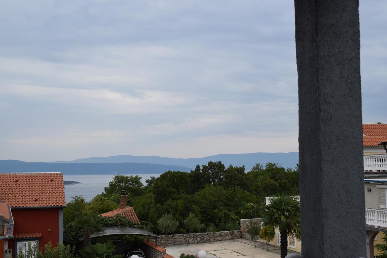 Apartments Malinska-Kajkic エクステリア 写真