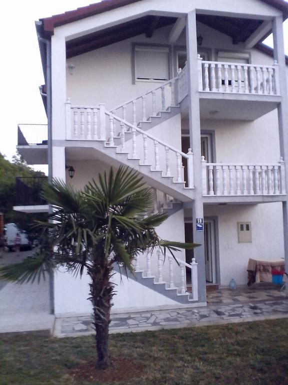 Apartments Malinska-Kajkic 部屋 写真