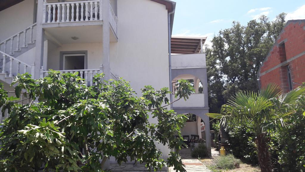 Apartments Malinska-Kajkic エクステリア 写真